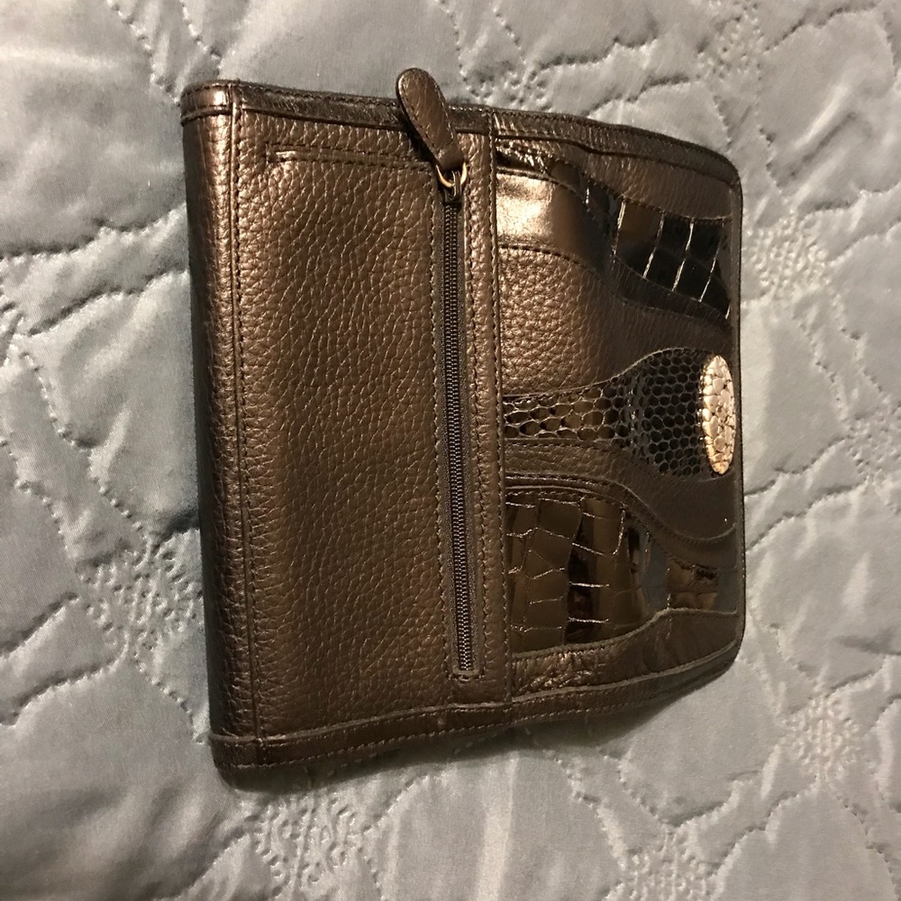 Brighton wallet